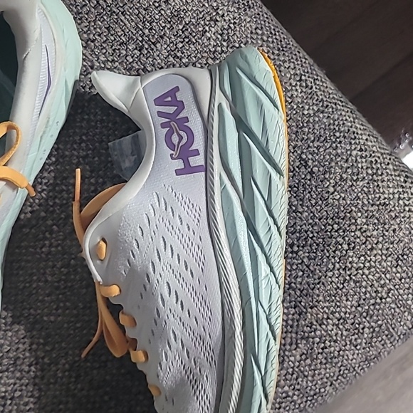 HOKA ONE ONE Clifton 8 Size 9.5 Women's 42 EU - Picture 3 of 11